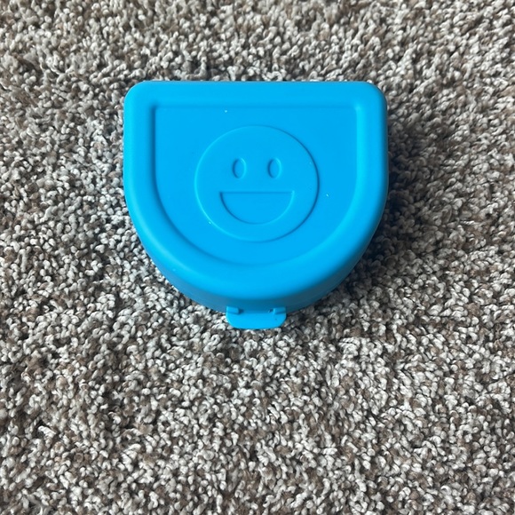 Melissa and Doug dental kit - Picture 6 of 16